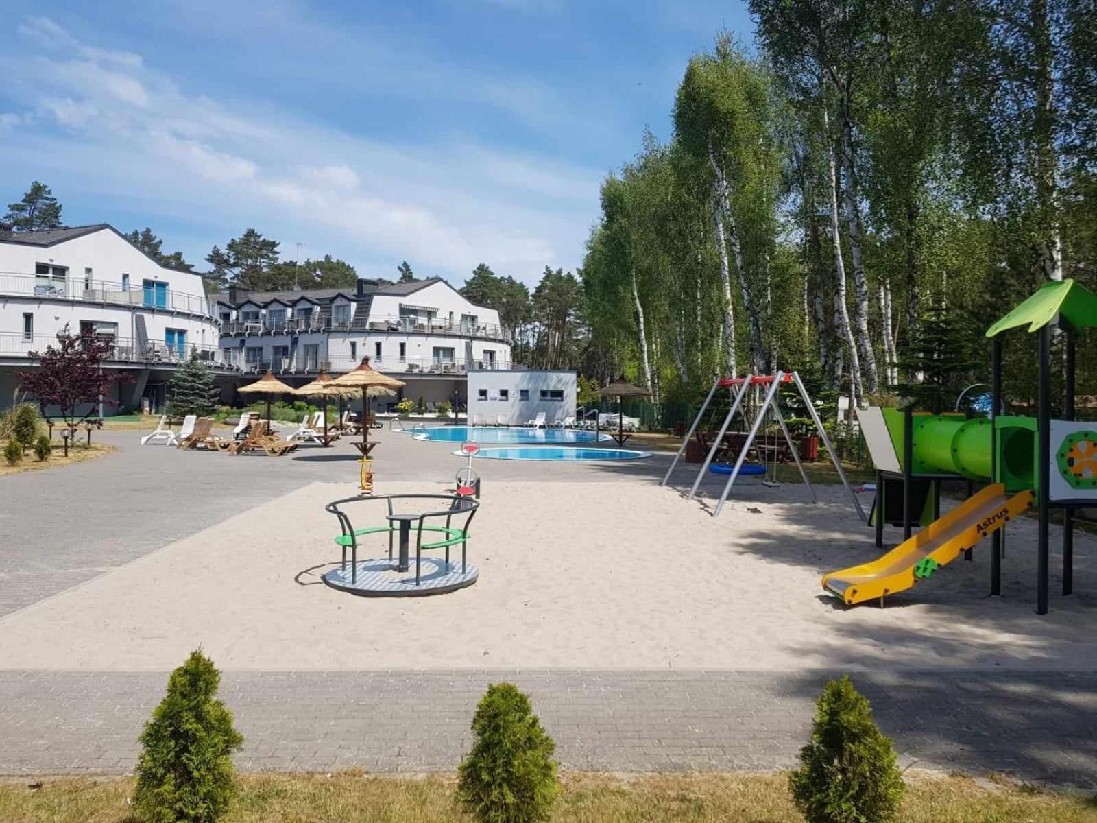 Romantyczny Apartament Happy 16 Basen & Kort Tenisowy, Ochrona 24 H - Dla Maksymalnie 6 Osob Поберово Экстерьер фото