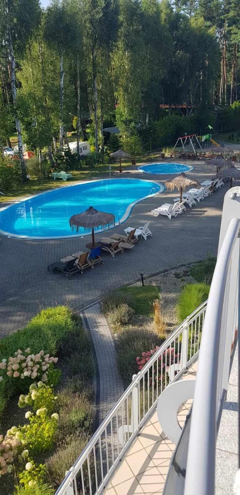 Romantyczny Apartament Happy 16 Basen & Kort Tenisowy, Ochrona 24 H - Dla Maksymalnie 6 Osob Поберово Экстерьер фото